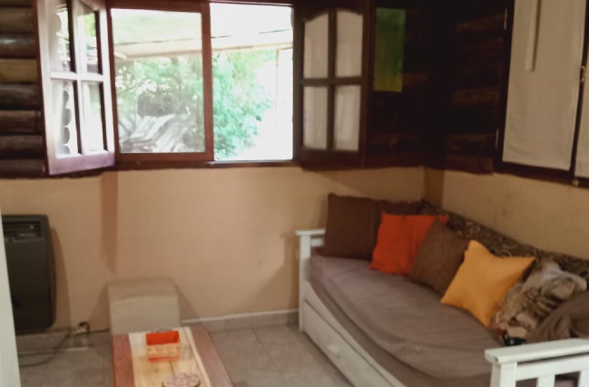 Interior de la cabaña para 5 personas